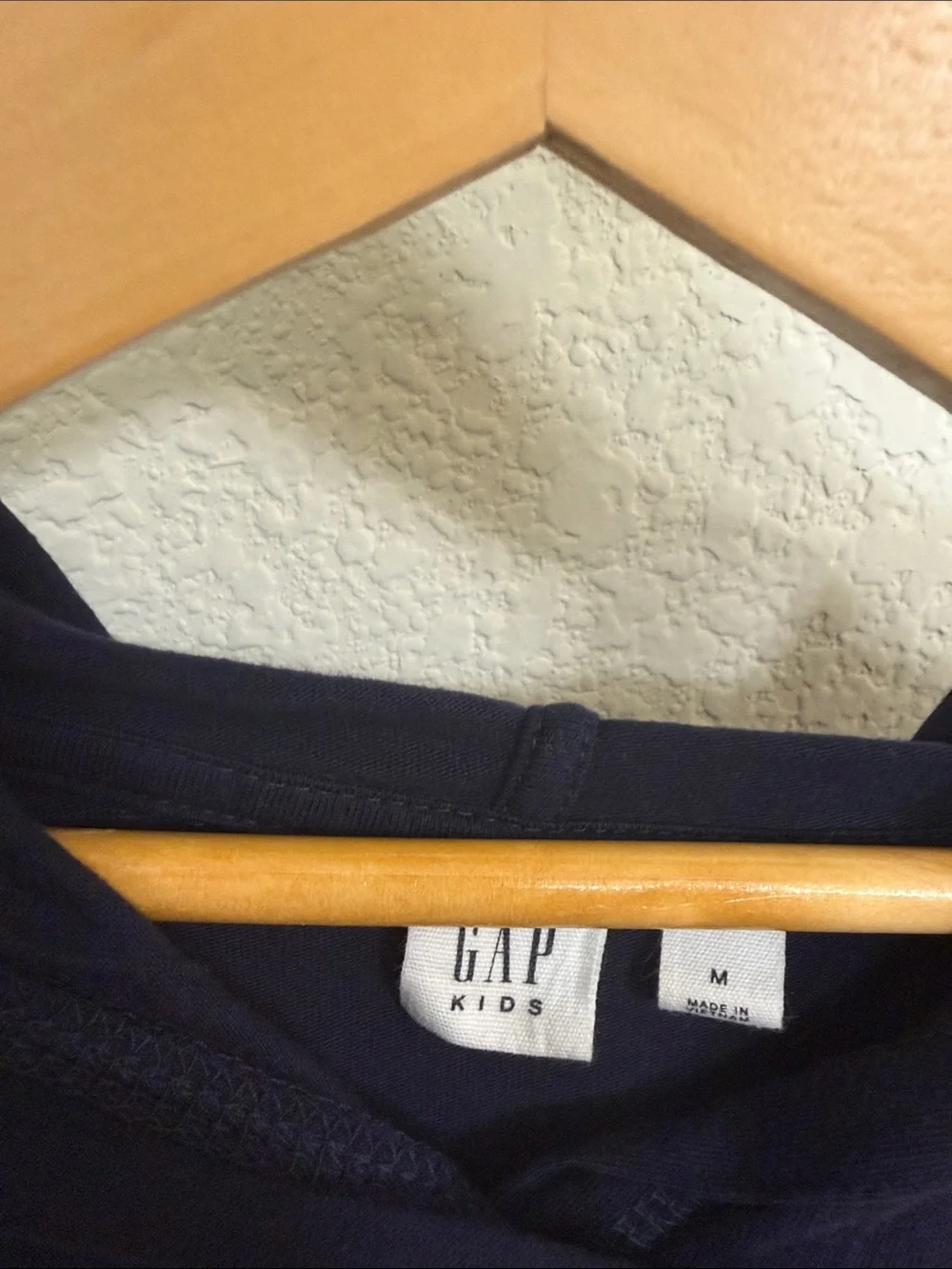 GAP navy pullover